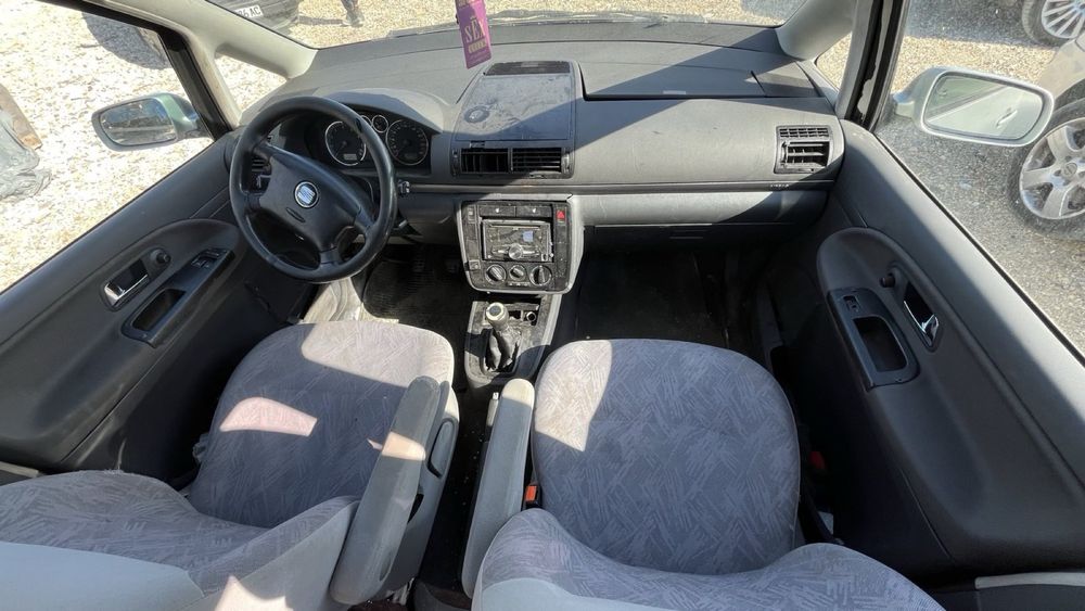 Seat Alhambra Мотор Скоростна кутия Фар Калник Врата Брава Дръжка Стоп