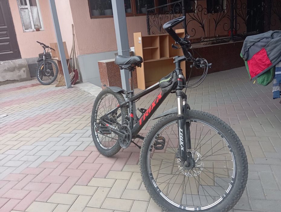 Спорт велик почти новый