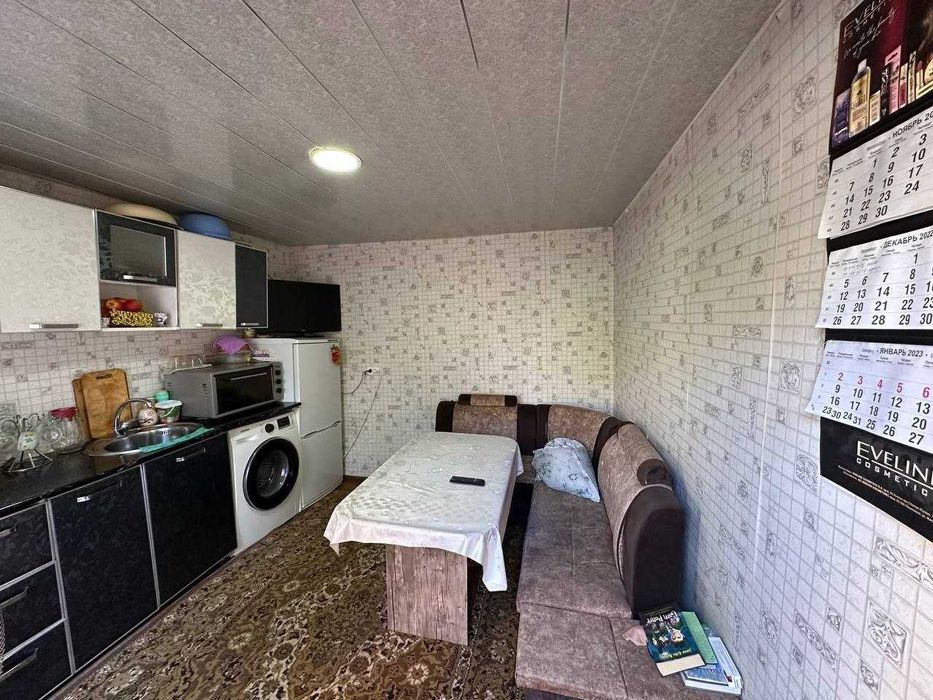 Абдулла Набиев 1,5 соток Ориентир 185 школа фасад 6 м длина 23 метров