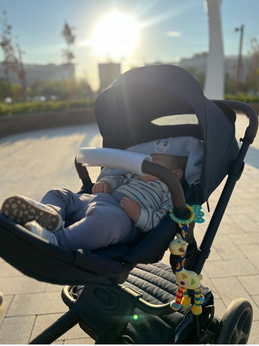 Продам коляску Easywalker