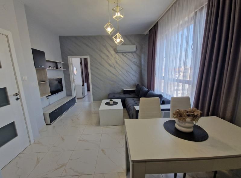 Дава се под наем Тристаен апартамент в Пловдив, Тракия - 80 кв.м за 548.25 € - Снимка #2