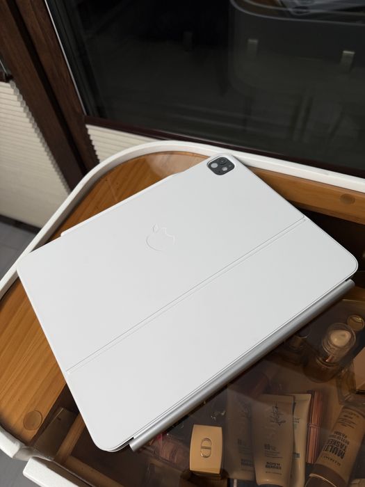 Tableta iPad Pro 13" M4 1 TB + Apple Pencil Pro + Keyboard