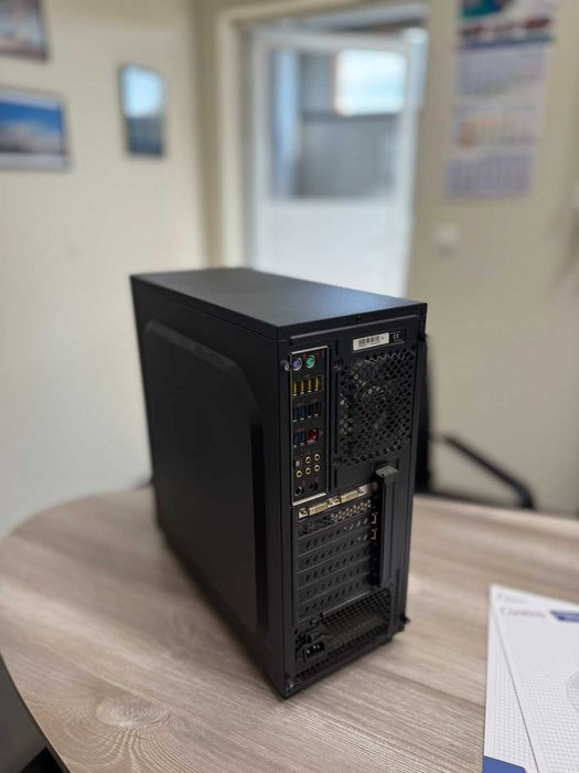 Настолен компютър Xeon E5-2650 v