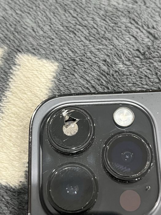 Продам Iphone 14 pro