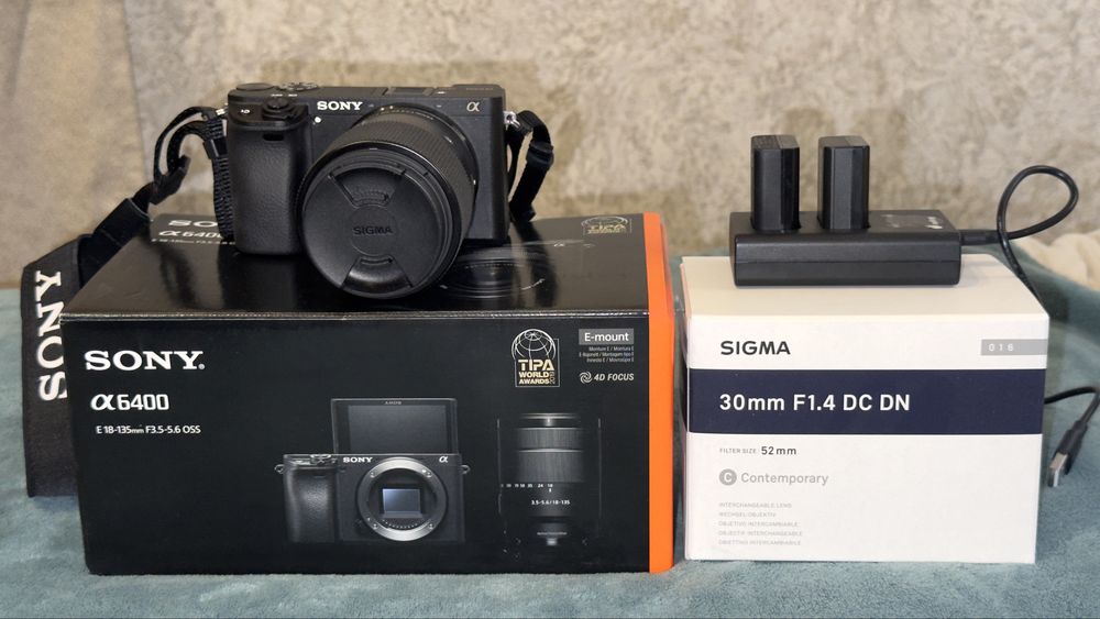 Sony A6400 + Sigma 30mm f/1.4 (Гарантия / Идеальное состояние)
