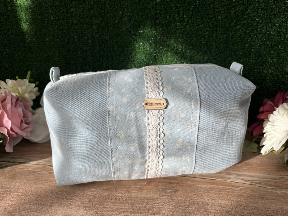 Ръчно шити несесери