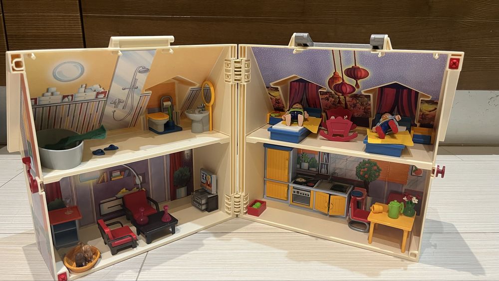 Преносима къща Playmobile