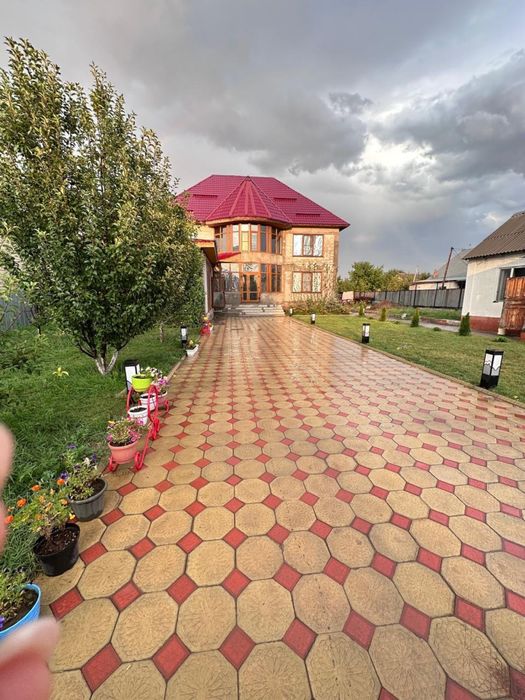 Продается дом из 6-ти комнат