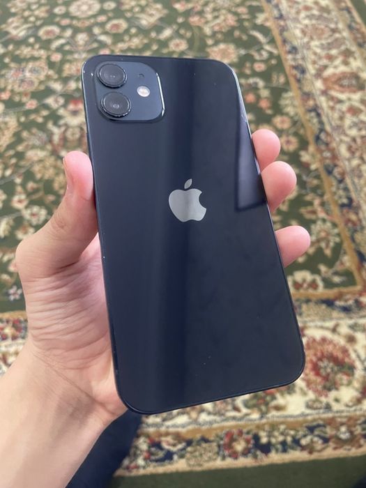 Iphone 12 в отличном состоянии