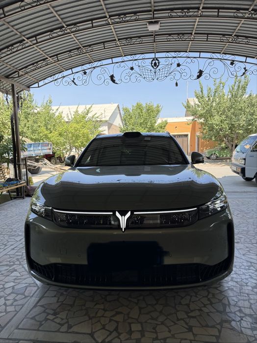 Voyah Free plus 2025