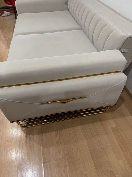 Продается Диван в отличном состоянии