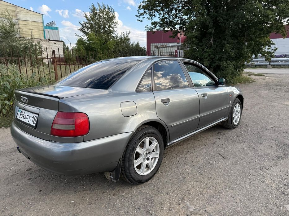 Продам Ауди а4 обмен приветсвуется