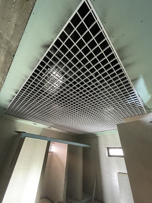 Грильято Армстронг монтаж