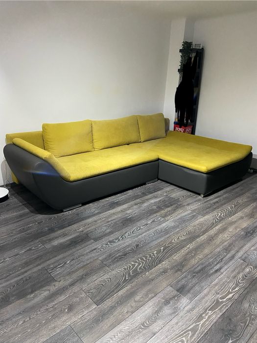 Vand canapea impecabila cumparata de la xxxlutz.