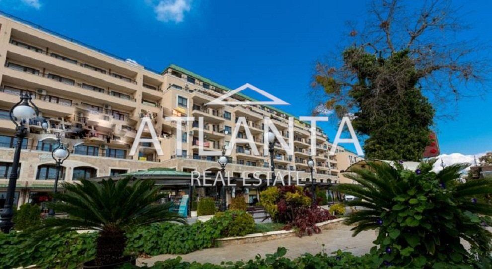 Продава се Тристаен апартамент в к.к. Златни пясъци - 115 кв.м за 1505 €/кв.м - Снимка #1