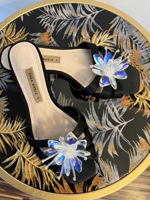 Papuci din satin eleganti Zara