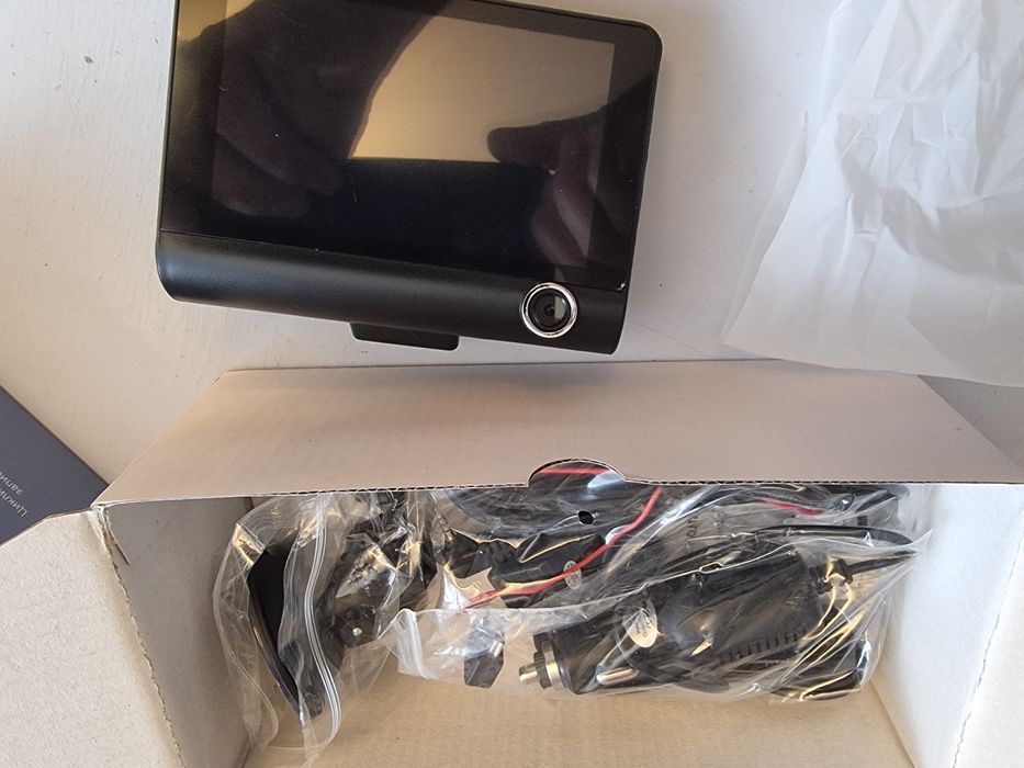 Продам автомобильный видеорегистратор