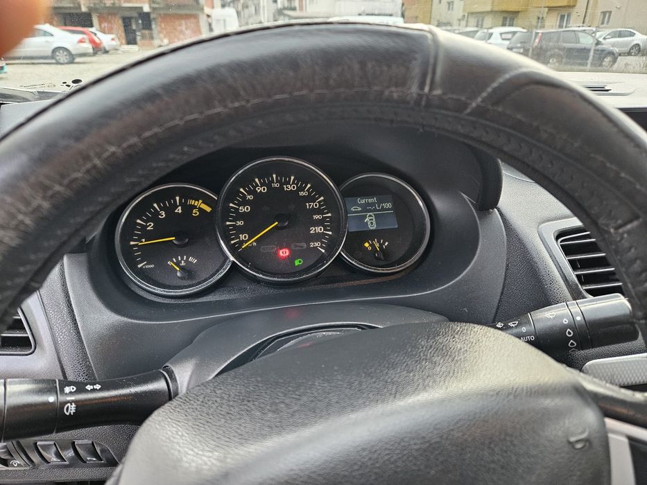 Vând Renault Fluence 1,5 DCI Prestige