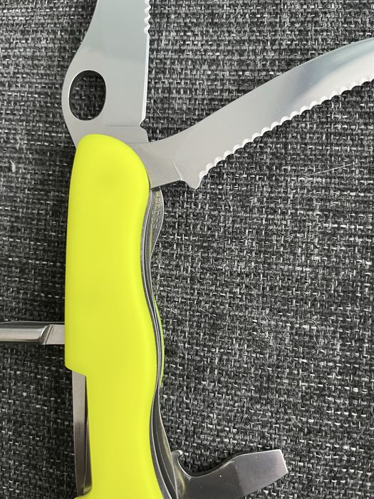 Швейцарски Джобен Нож Victorinox Rescue Tool