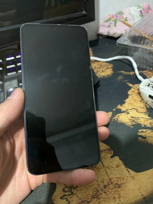 Samsung s22 8/256