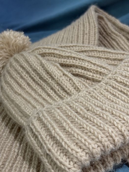 Замечательные комплекты шапок и шарфов