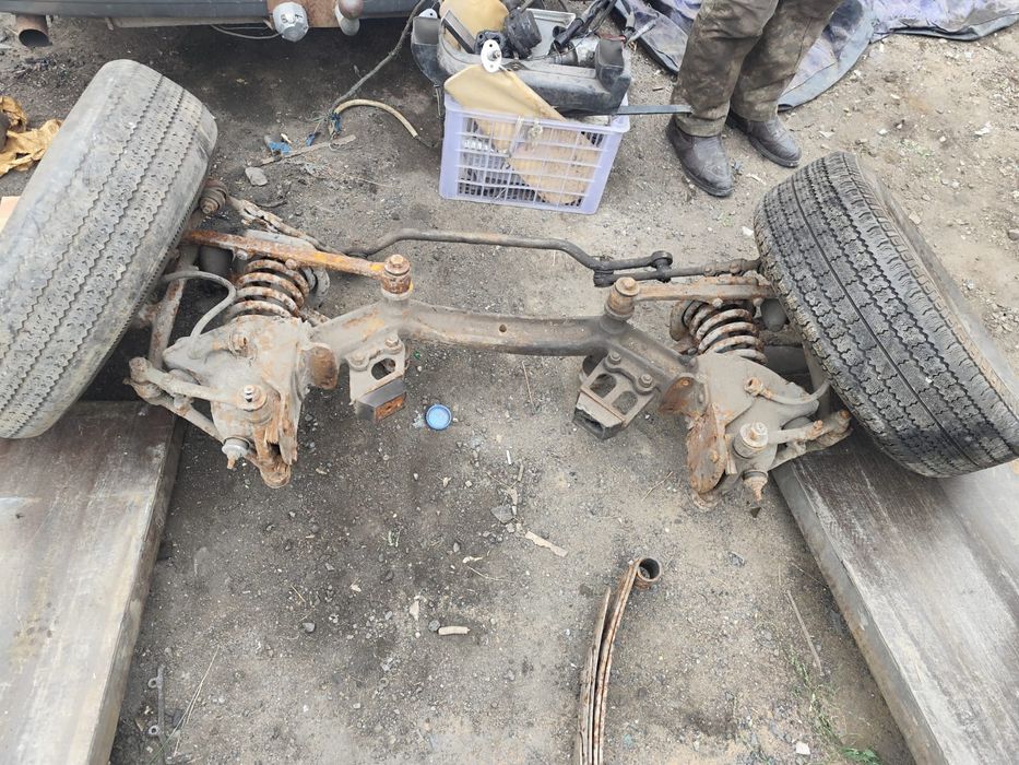 Передний балка Волга в сборе