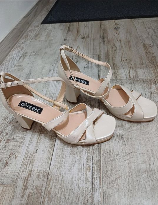 Sandale de piele creative 37