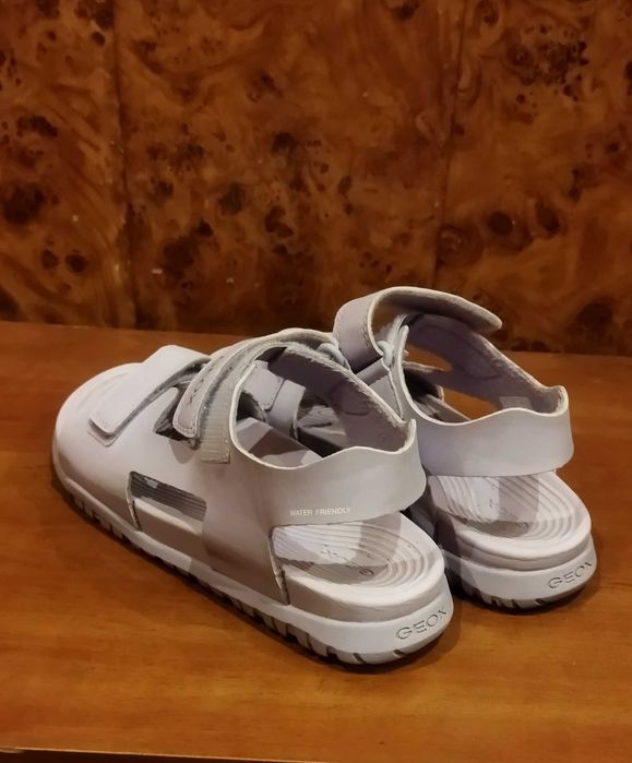 сандалии GEOX J sandal fusbetto 36 раз.