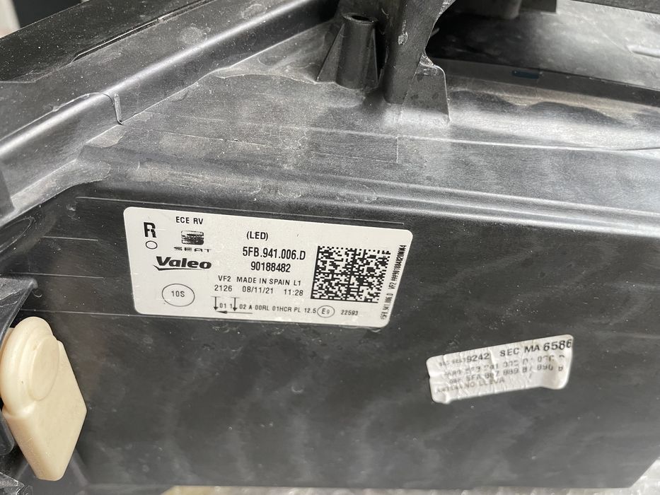 Seat leon fr предна броня;Led фар; сеат леон