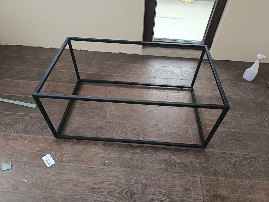 Основи за трапезна и Холна маса