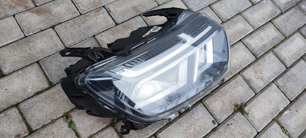 Far dreapta LED Dacia Duster 2 facelift 2021 - 2024 260101613R