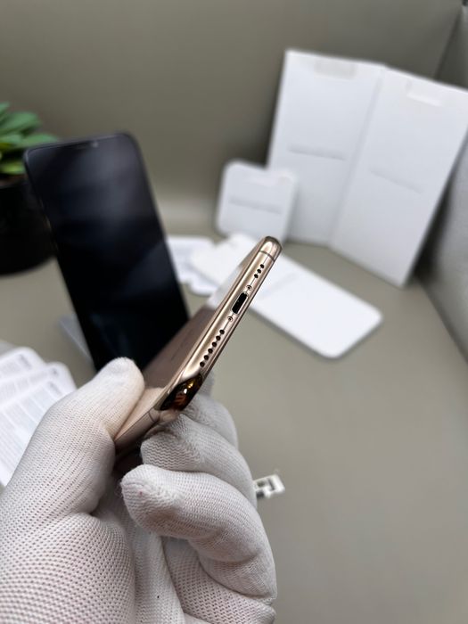 iPhone Xs, за части, изгоряла платка