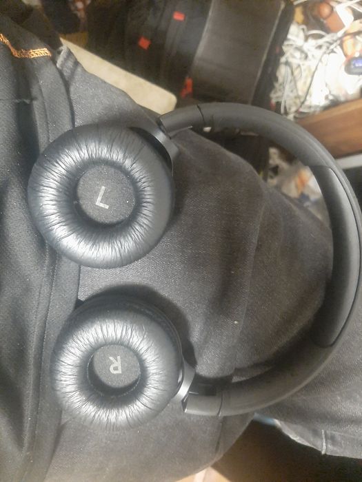Наушники  JBL хорошом  састояние