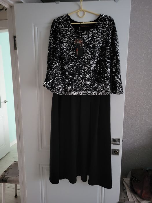 Продам праздничное платье