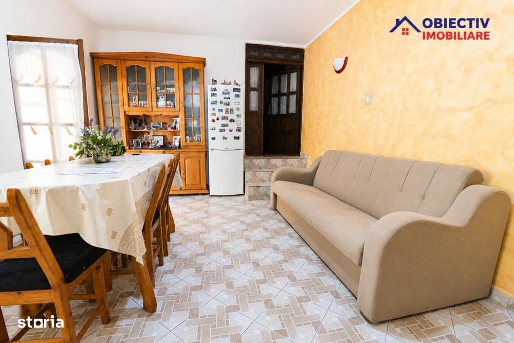 Casǎ Cu Teren 280 Mp Roznov - Chintinici