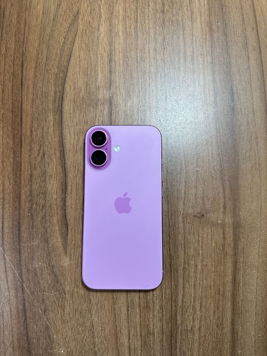 Iphone 16 roz ca nou