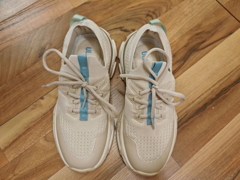 Adidași Textil - Marime 37