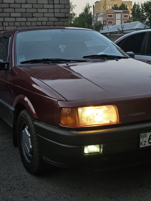 Volkswagen passat B3 1990