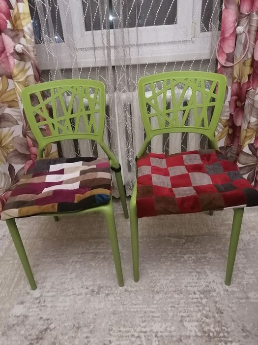 Продам стулья пластик