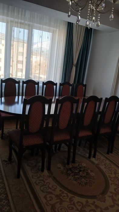 Продам Стол 3 метр,Стуля 10 штук