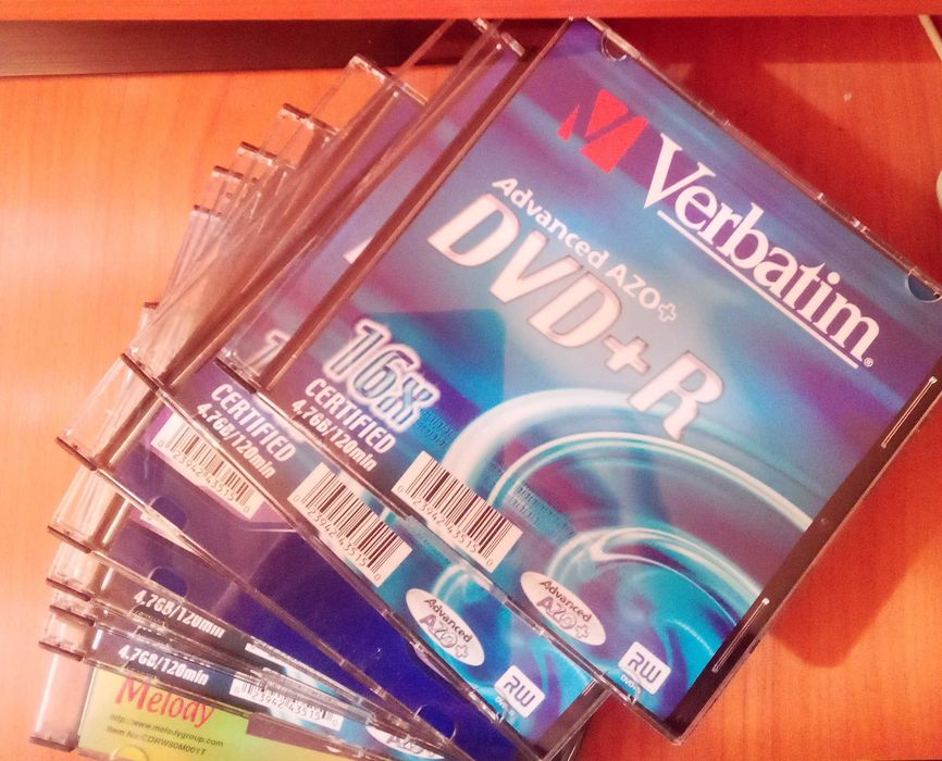 Продам! Коробки от компакт дисков