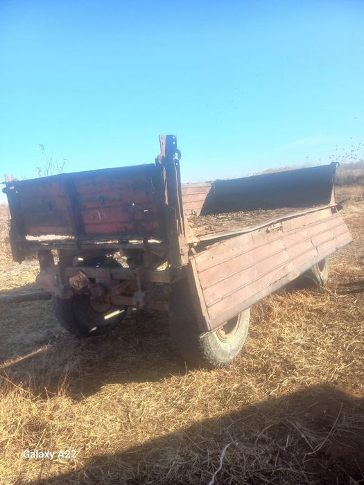 Продаётся прицеп шести тонка