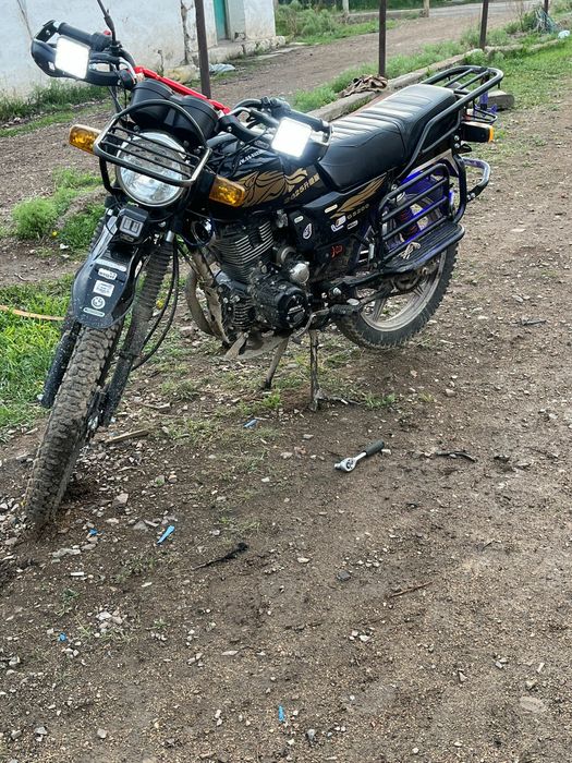 Suzuki gsx 200cc