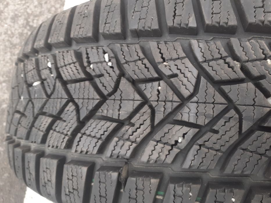 205/60R16 dunlop iarna
