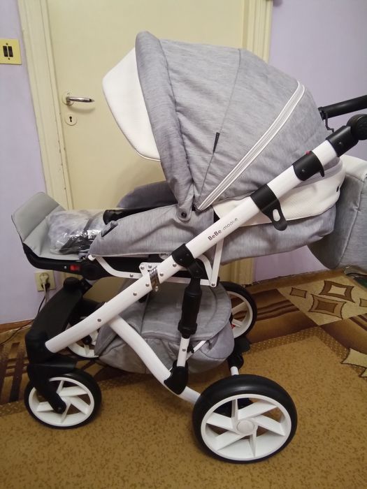 Детская коляска.