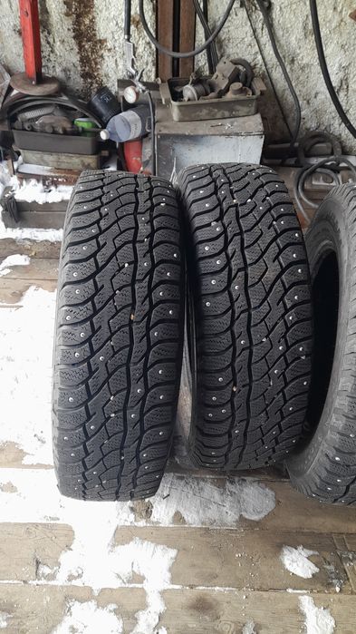 Продам шины зимние