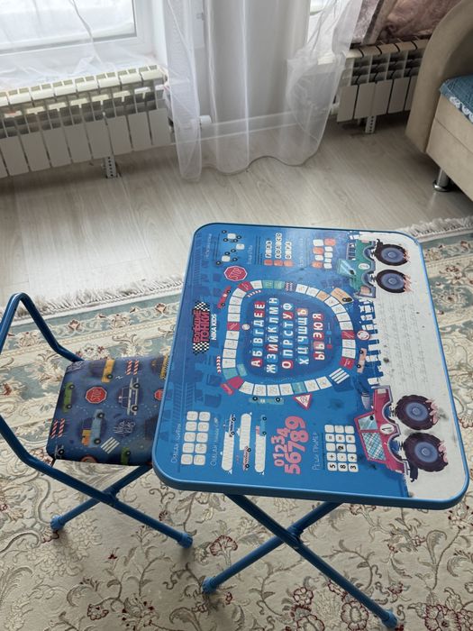 Парта детская, стол стулья