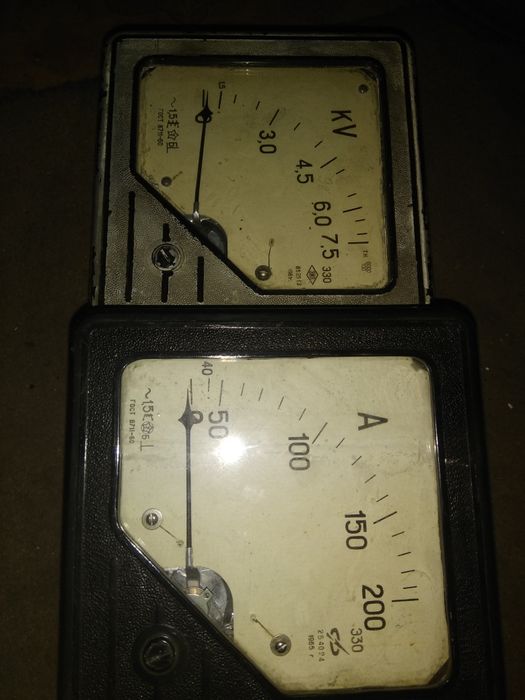 Амперметр вольтметр.