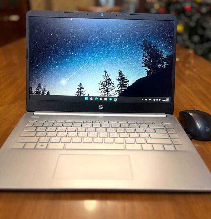 HP Laptop 250GB/8GB DDR4