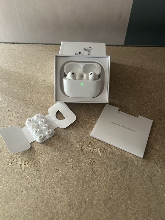 Apple AirPods Pro 3 noi sigilate.